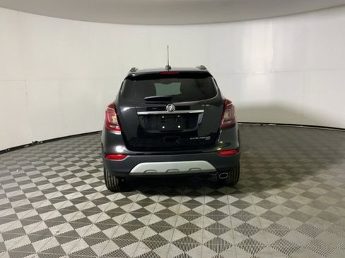 Used 2022 Buick Encore Preferred image 8