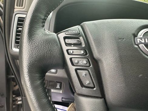 Used 2023 Nissan Frontier SV w/ SV Convenience Package image 42