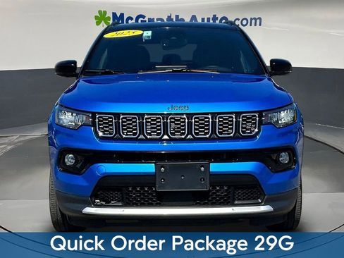 Used 2025 Jeep Compass Limited AWD/4WD image 2