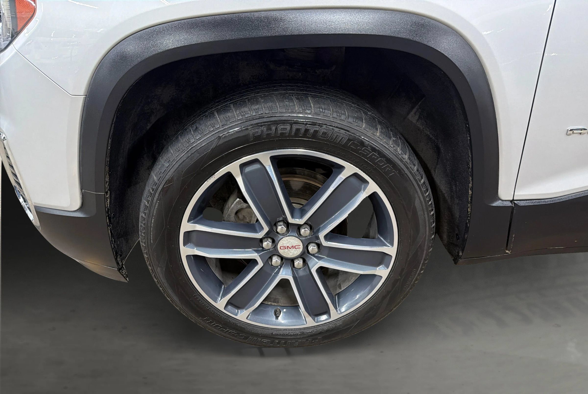 Used 2020 GMC Acadia SLT w/ LPO, Cargo Package FWD image 49