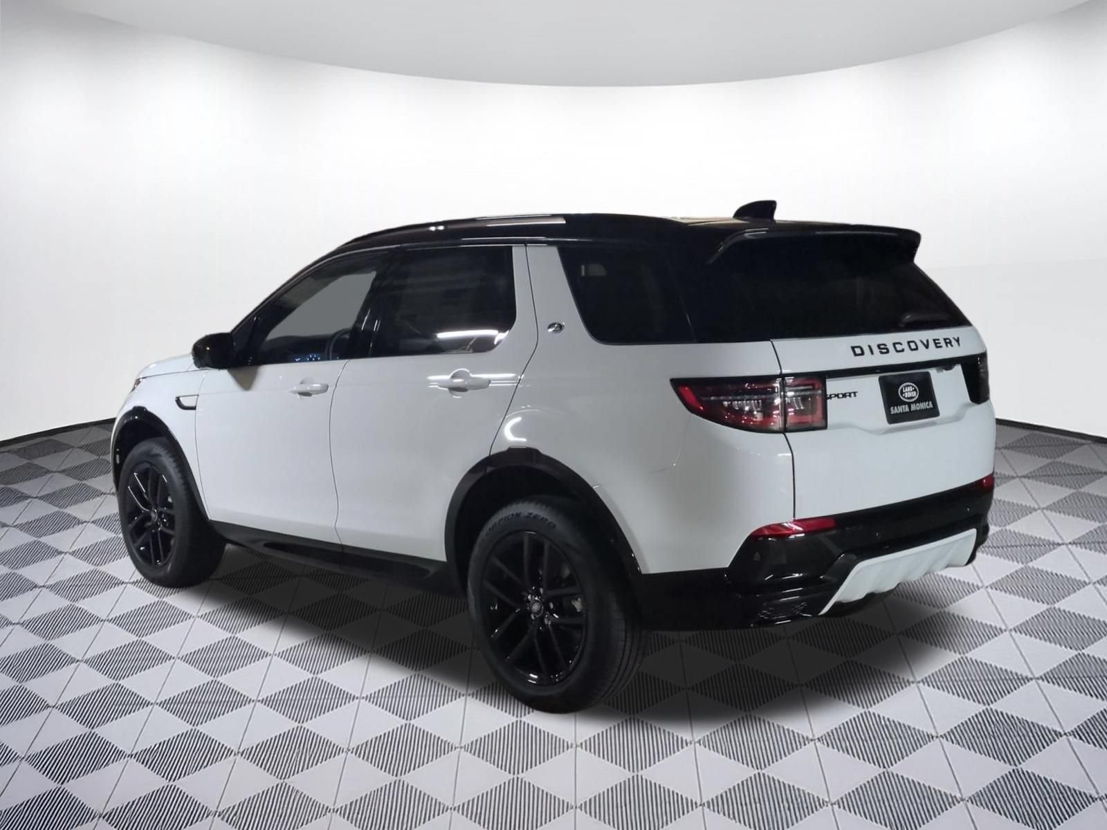 New 2026 Land Rover Discovery Sport Landmark AWD/4WD image 3
