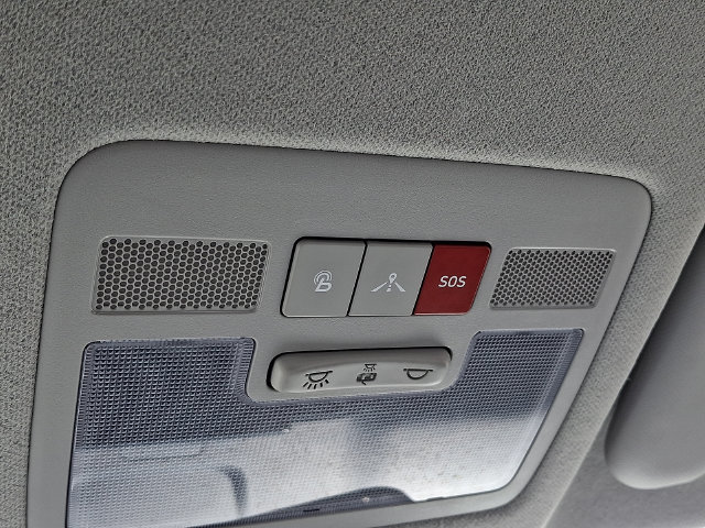 Used 2024 Hyundai Venue Limited FWD image 27
