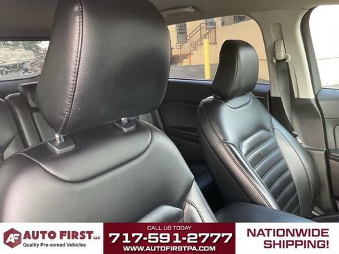 Used 2023 Ford Edge SEL AWD/4WD image 18