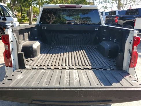 Certified 2023 Chevrolet Silverado 1500 Custom image 9