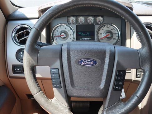Used 2010 Ford F150 Lariat image 17