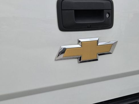 Used 2019 Chevrolet Silverado 1500 LT RWD image 10