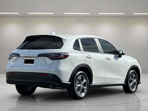 New 2027 Honda HR-V LX image 5