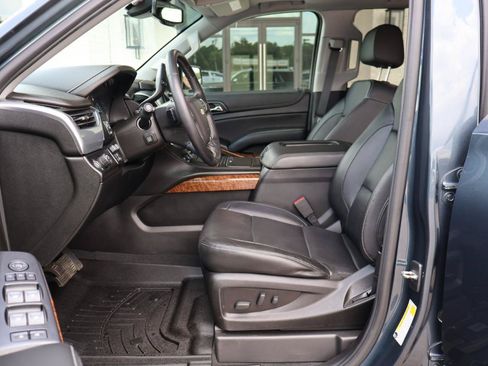 Used 2020 Chevrolet Tahoe Premier RWD image 9
