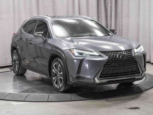 Used 2020 Lexus UX 200 w/ Accessory Package 2 FWD image 5