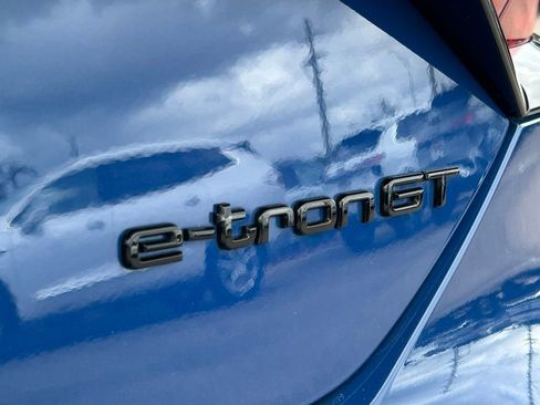 Used 2024 Audi RS e-tron GT w/ Carbon Performance Package AWD/4WD image 62