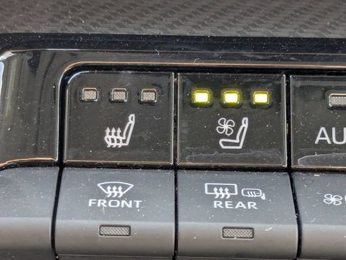 Used 2024 Toyota Prius Limited FWD image 25
