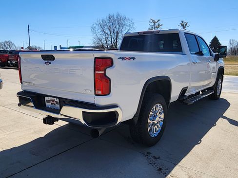 Certified 2025 Chevrolet Silverado 3500 LTZ image 5