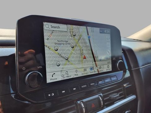 Used 2022 Nissan Pathfinder SL image 7