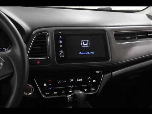 Used 2021 Honda HR-V EX image 9