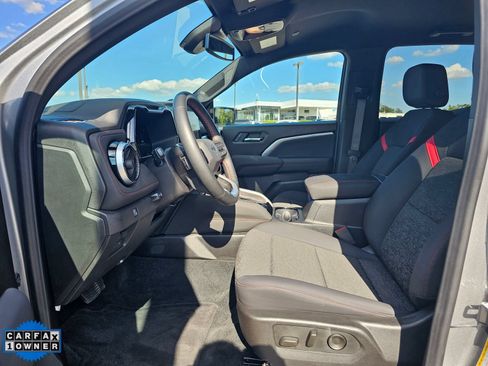 Used 2026 Chevrolet Colorado Z71 w/ Technology Package AWD/4WD image 16