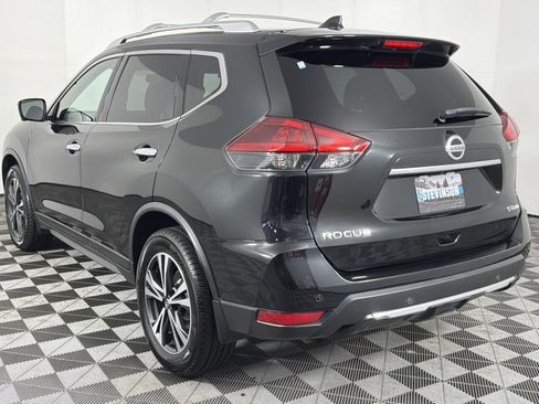 Used 2020 Nissan Rogue SV w/ Premium Package AWD/4WD image 23