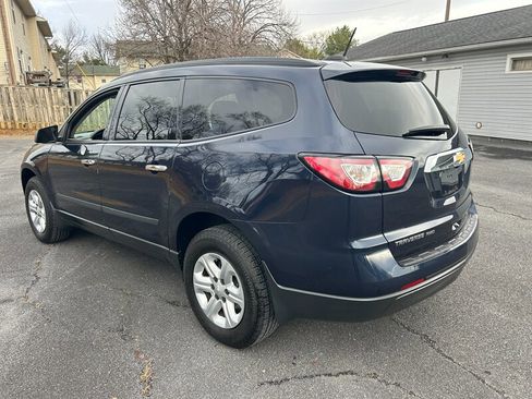 Used 2017 Chevrolet Traverse LS image 5