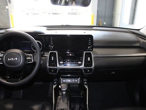 Used 2023 Kia Sorento SX AWD/4WD image 14