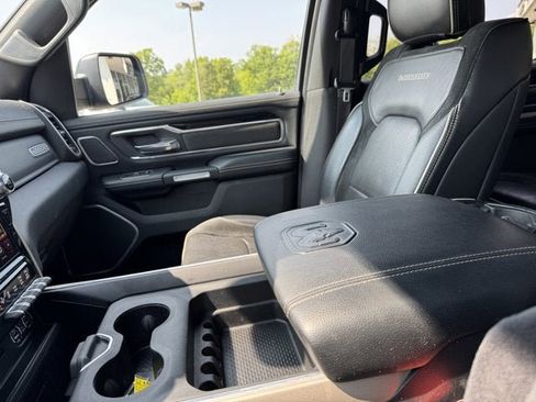 Used 2019 RAM 1500 Laramie image 28