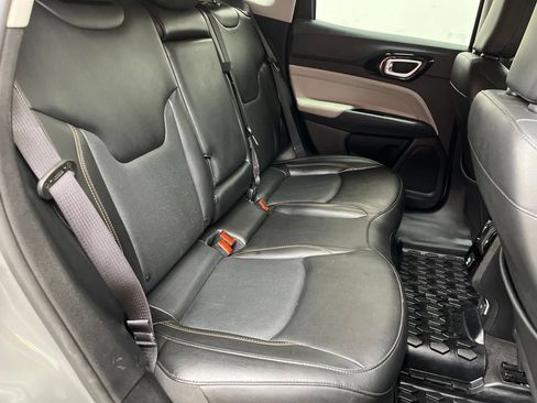 Used 2022 Jeep Compass Limited AWD/4WD image 21