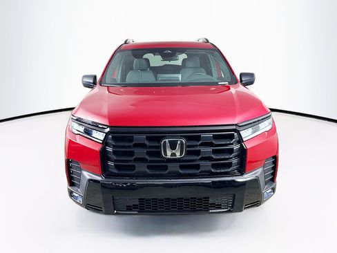 New 2026 Honda Pilot Sport image 3