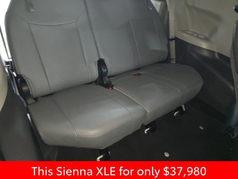 Used 2024 Toyota Sienna XLE image 18