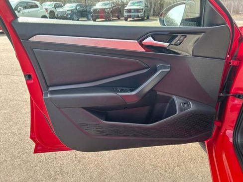 Used 2019 Volkswagen Jetta R-Line image 21