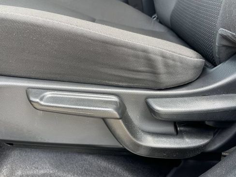 Used 2022 Honda HR-V LX image 23