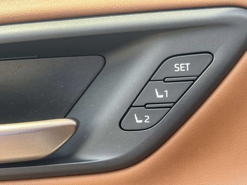 Used 2025 Toyota Crown Signia AWD/4WD image 28