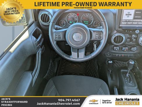 Used 2014 Jeep Wrangler Unlimited Rubicon w/ Connectivity Group image 15