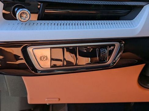 New 2026 Cadillac Optiq Luxury 2 image 15