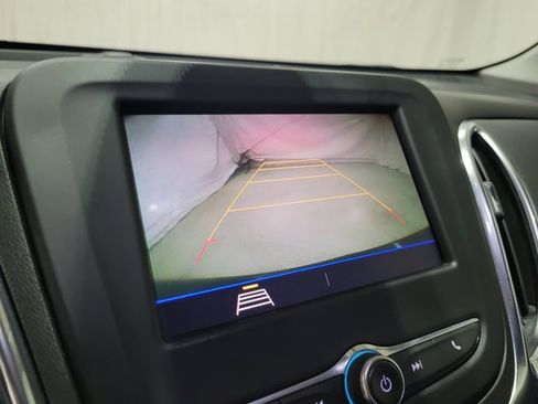 Used 2021 Chevrolet Equinox LT image 8