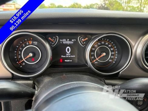 Used 2018 Jeep Wrangler Sport AWD/4WD image 18