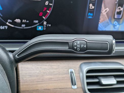 New 2026 Mercedes-Benz GLE 450e 4MATIC image 14