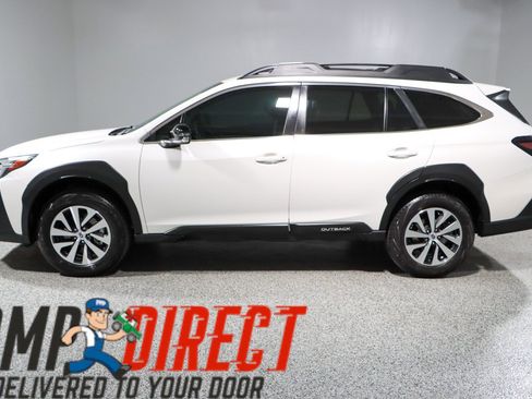 Used 2023 Subaru Outback Premium AWD/4WD image 10