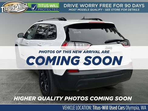 Used 2023 Jeep Cherokee Altitude Lux AWD/4WD image 3