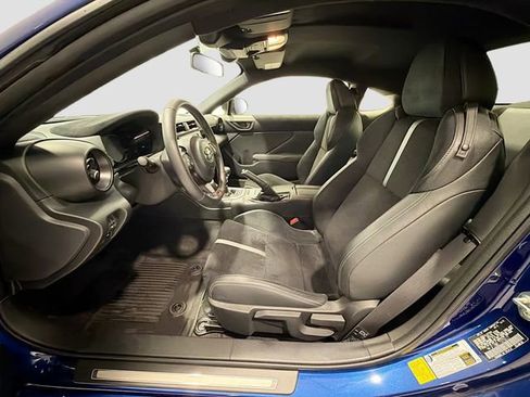 Certified 2025 Toyota GR86 Premium w/ ALL Weather Mat Package (TMS) RWD image 17