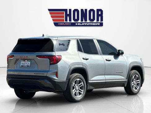 Used 2025 GMC Terrain Elevation AWD/4WD image 4