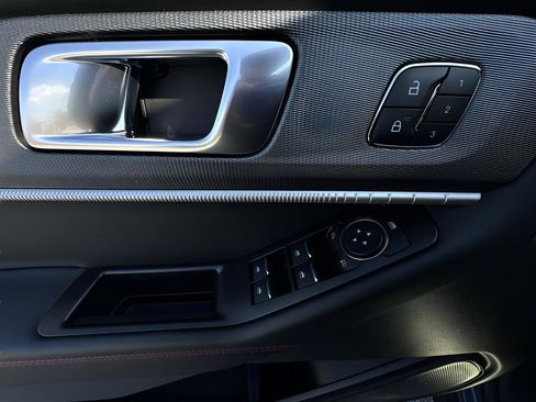 New 2026 Ford Explorer ST-Line w/ ST-Line Street Pack image 15