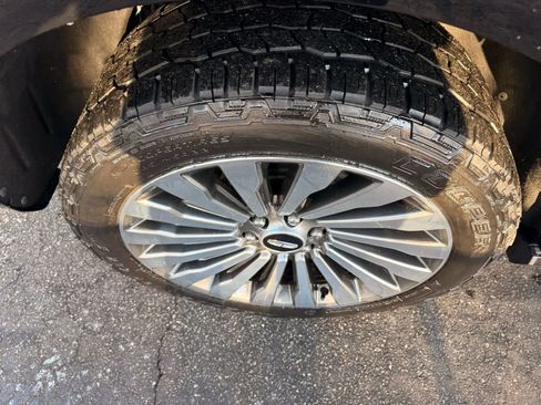 Used 2018 Lincoln Navigator L Reserve w/ Technology Package image 55