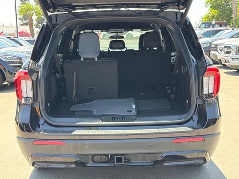 Used 2026 Ford Explorer ST-Line RWD image 17