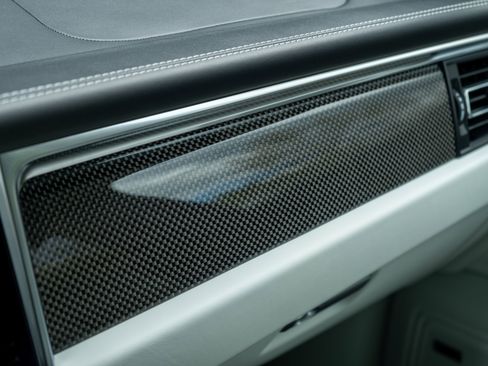 Certified 2022 Porsche Macan S AWD/4WD image 26