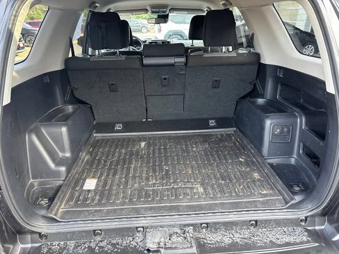 Used 2020 Toyota 4Runner SR5 AWD/4WD image 4