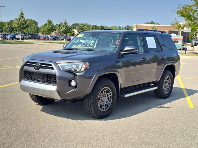 Used 2020 Toyota 4Runner TRD Off-Road Premium w/ Moonroof Package AWD/4WD image 2