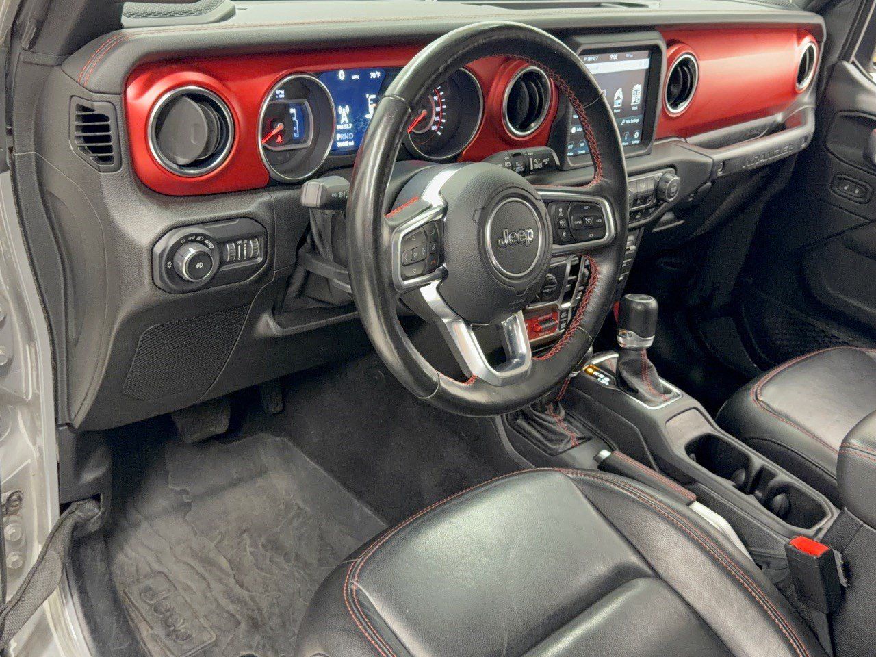 Used 2021 Jeep Wrangler Unlimited Rubicon AWD/4WD image 4