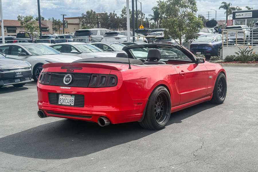 Used 2014 Ford Mustang GT Premium w/ Electronics Package RWD image 9