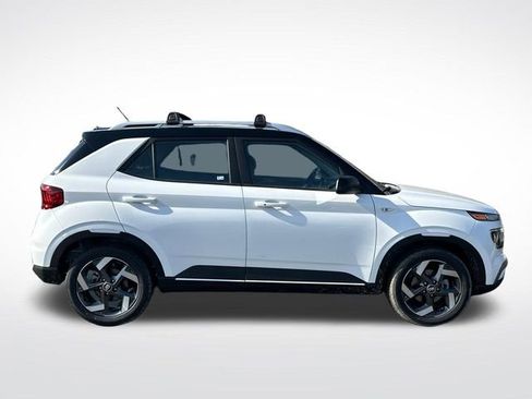 New 2026 Hyundai Venue SEL FWD image 7