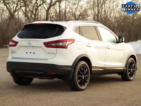 Used 2021 Nissan Rogue Sport SV image 7
