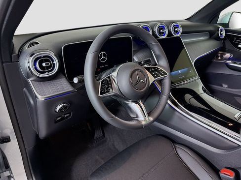 New 2026 Mercedes-Benz GLC 300 4MATIC image 9