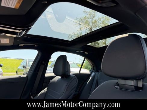 New 2026 Mercedes-Benz C 300 4MATIC Sedan image 15